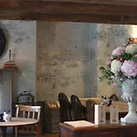 Plough Lupton